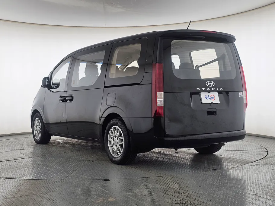 2023 Hyundai Staria Smart 9 ST 