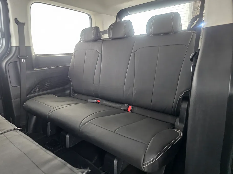 2023 Hyundai Staria Smart 9 ST 