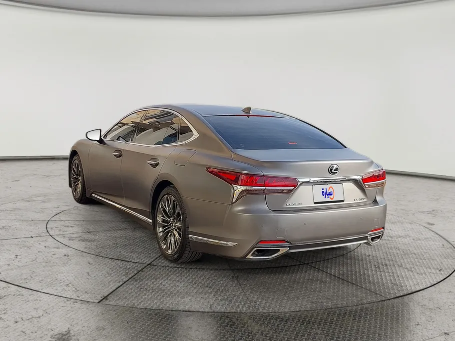لكزس LS 500 2018 