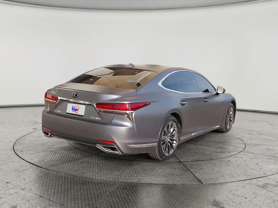 لكزس LS 500 2018 