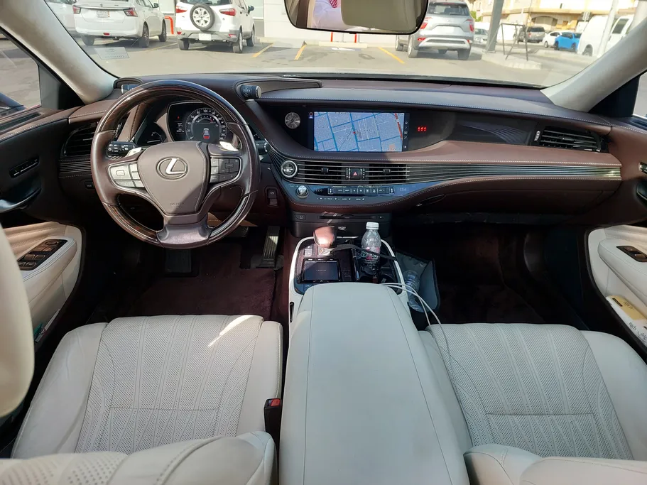 لكزس LS 500 2018 