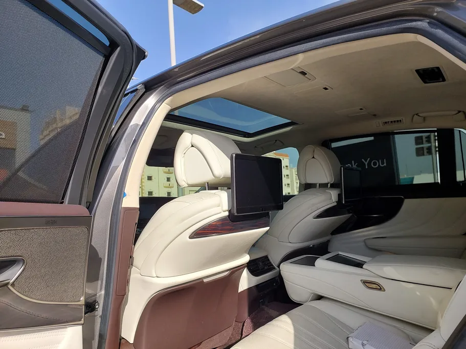 لكزس LS 500 2018 