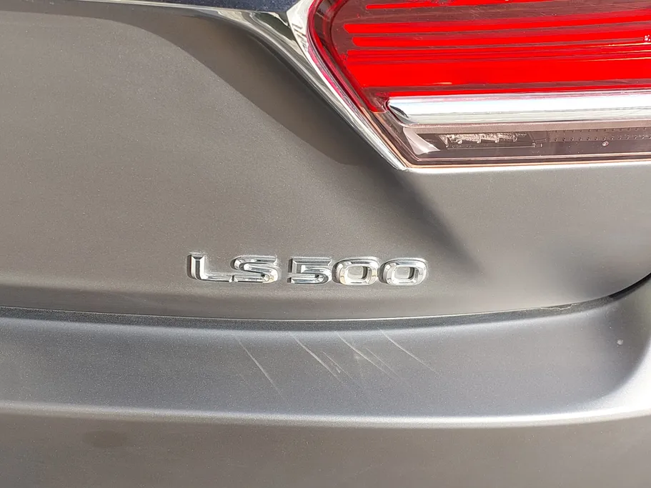 لكزس LS 500 2018 