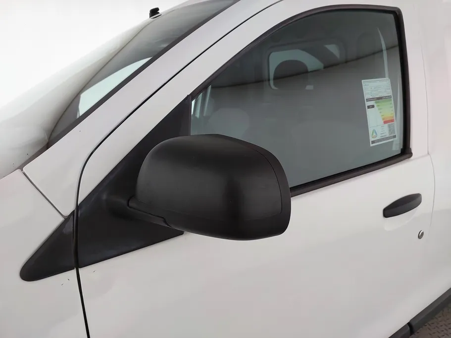 2022 Renault Docker Van بضاعة 
