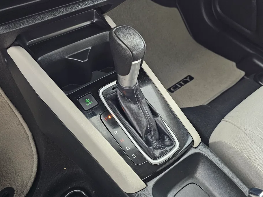 2023 Honda City LX Sport 