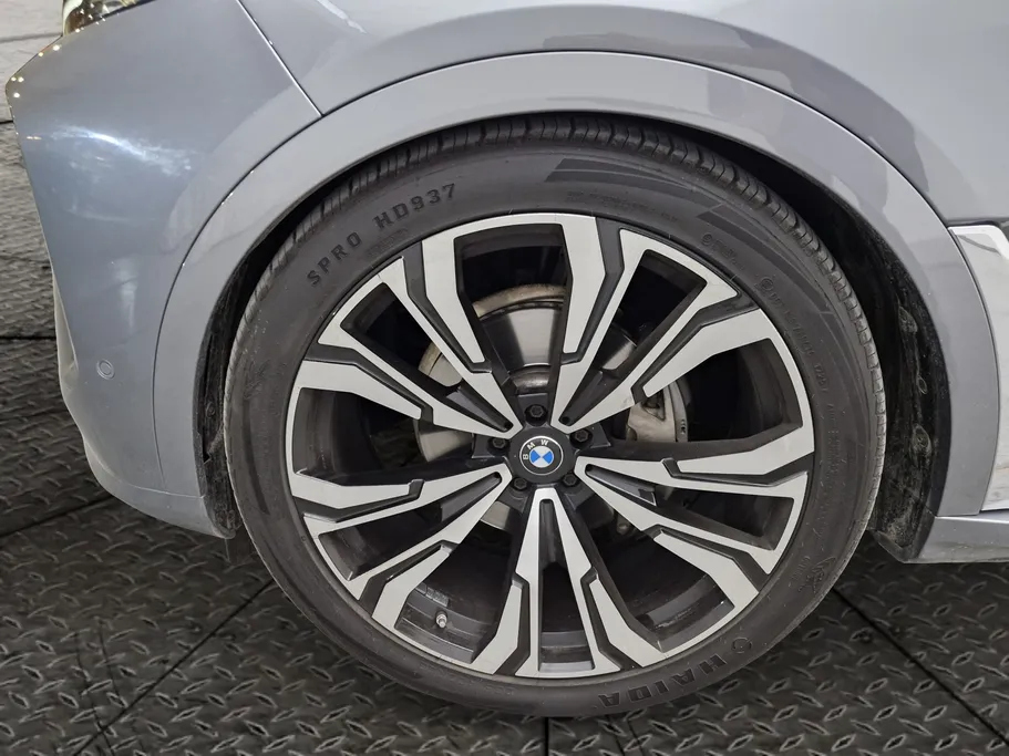 بي ام دبليو الفئة اكس 7 xDrive 40i	 2024 