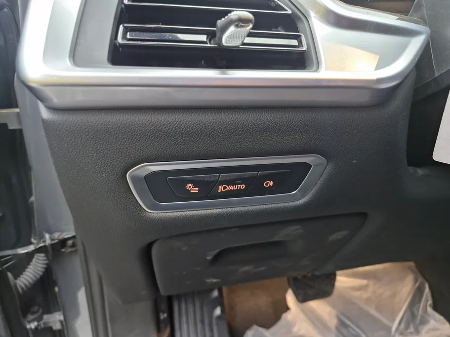 بي ام دبليو الفئة اكس 7 xDrive 40i	 2024 
