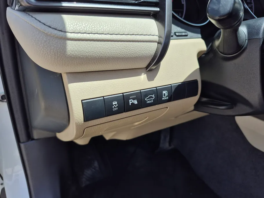 2023 Toyota Camry  LE HEV 
