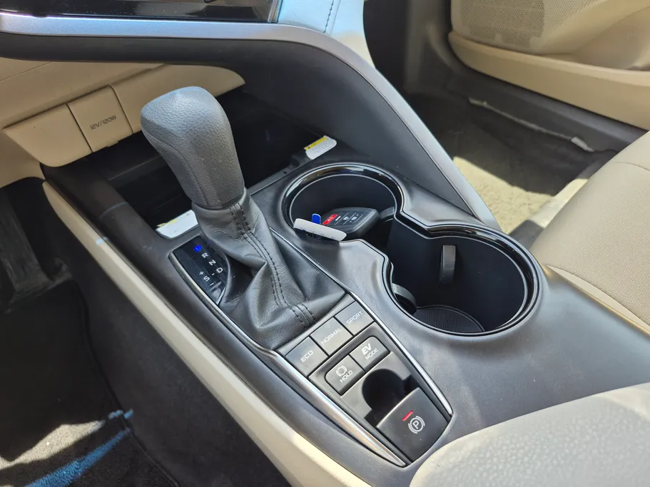 2023 Toyota Camry  LE HEV 