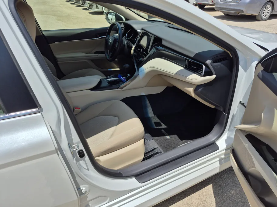2023 Toyota Camry  LE HEV 