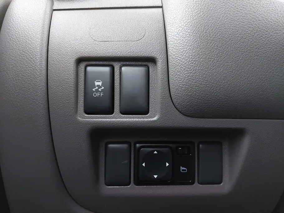 2024 Nissan Sunny SV Comfort 