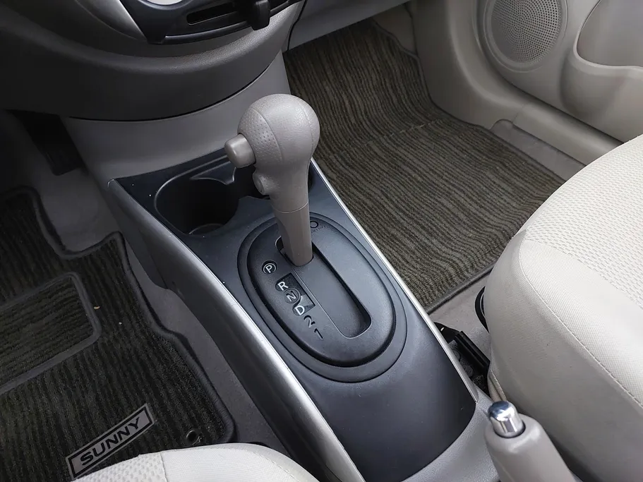 2024 Nissan Sunny SV Comfort 