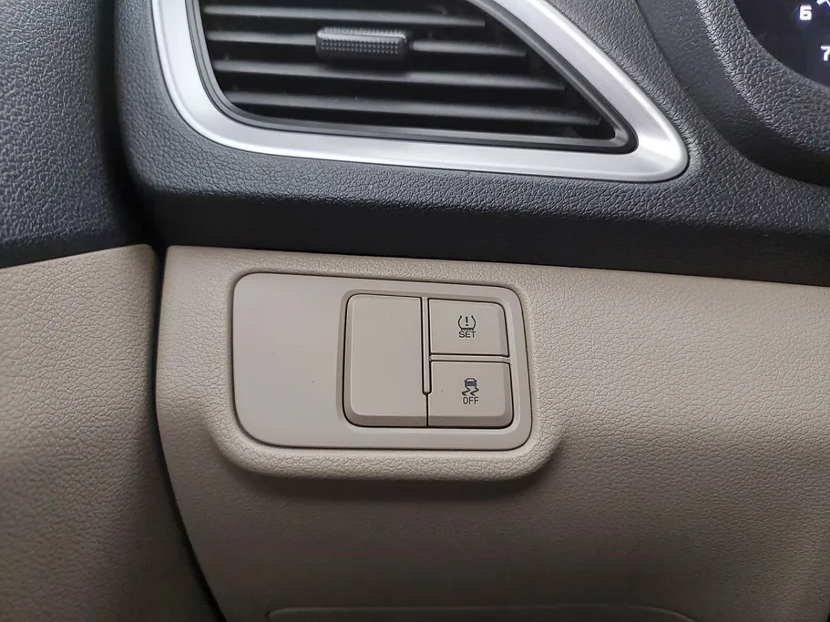 هيونداي اكسنت سمارت 2023 