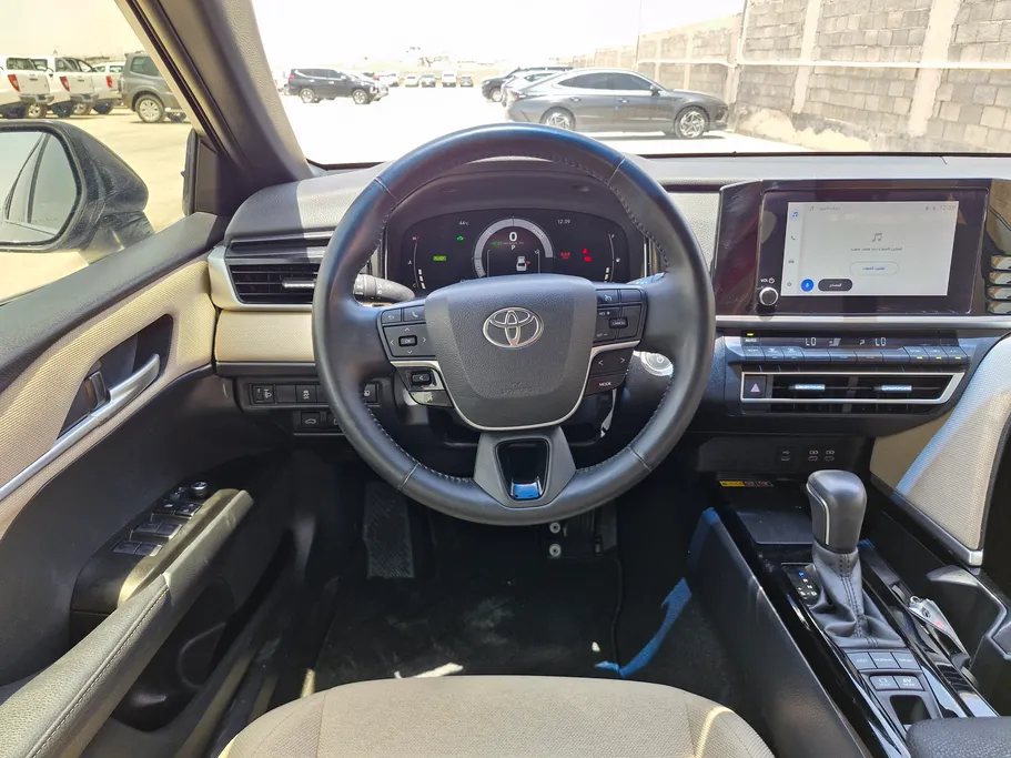 2025 Toyota Camry  LE HEV 