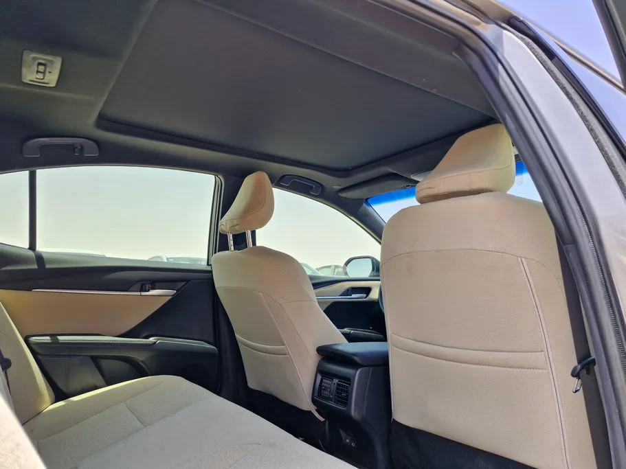 2025 Toyota Camry  LE HEV 
