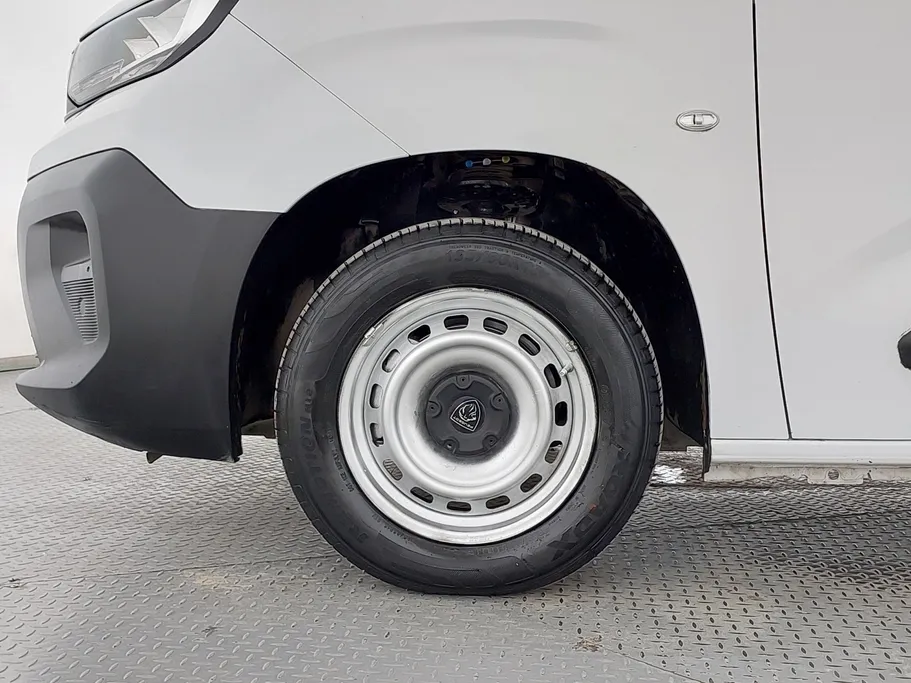 بيجو بارتنر Short van 2025 