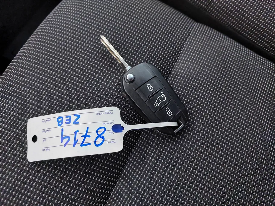 بيجو بارتنر Short van 2025 