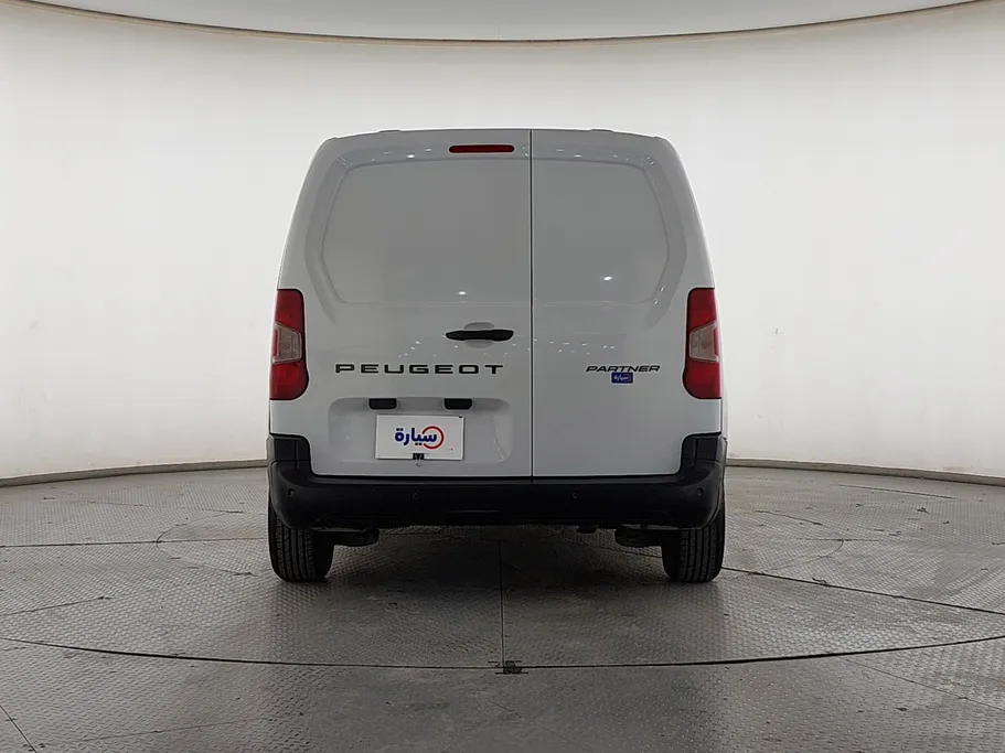 بيجو بارتنر Short van 2025 