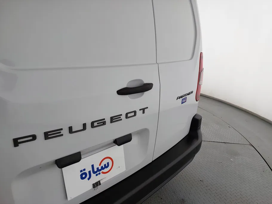 2025 Peugeot Partner Short van 