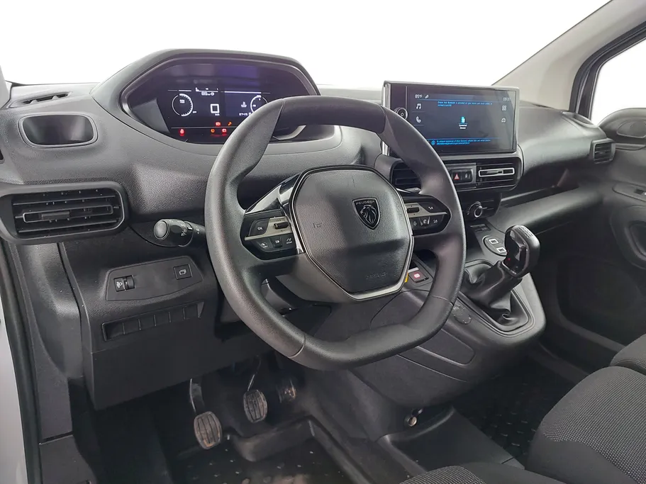 2025 Peugeot Partner Short van 