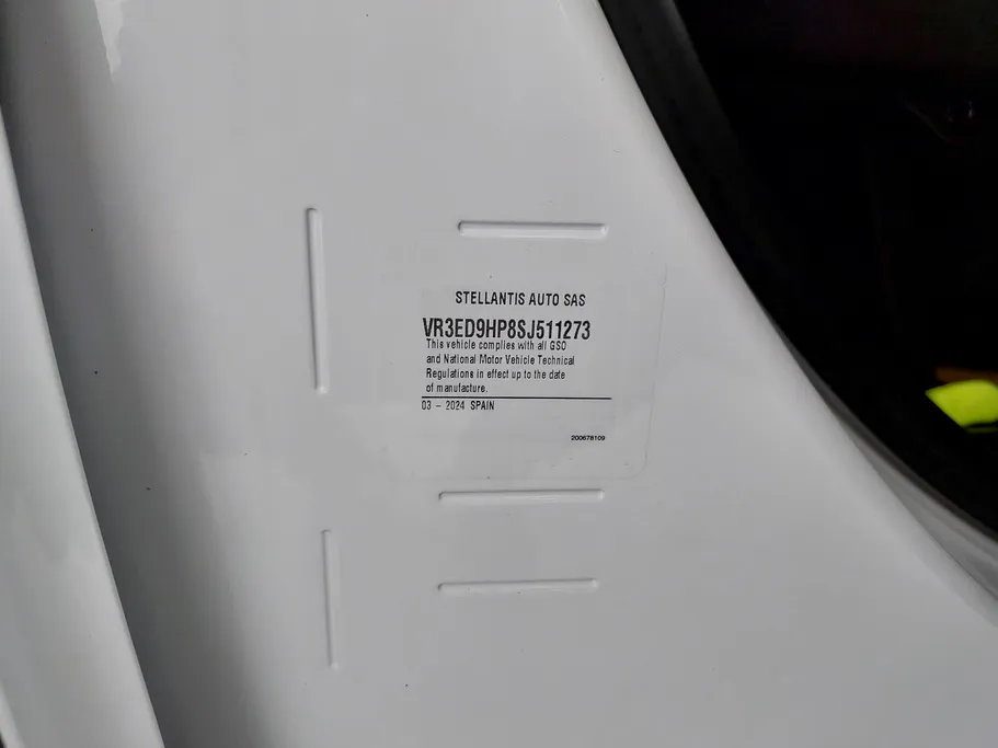 2025 Peugeot Partner Short van 