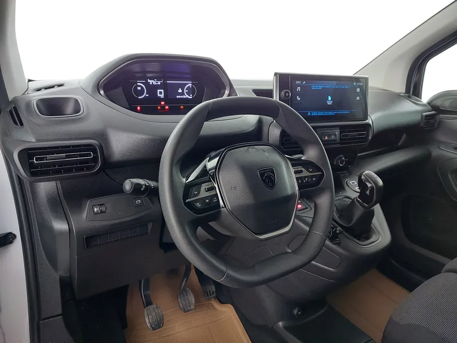 2025 Peugeot Partner Short van 