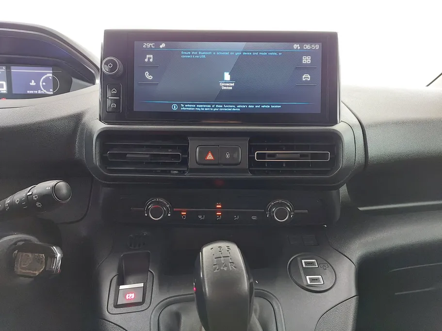 2025 Peugeot Partner Short van 