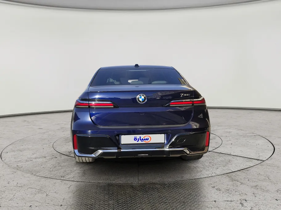 2024 BMW 7 Series 735i 