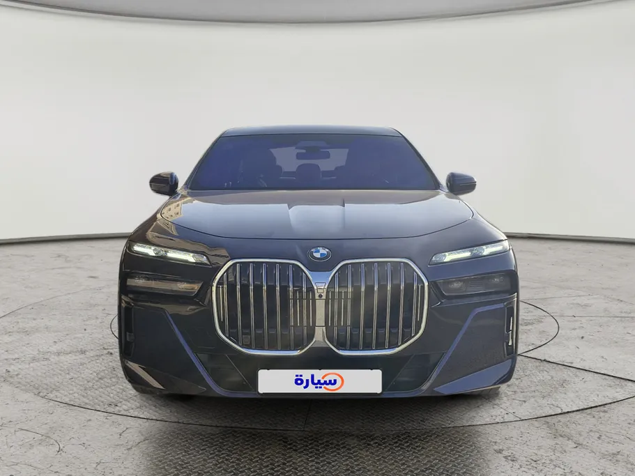 2024 BMW 7 Series 735i 