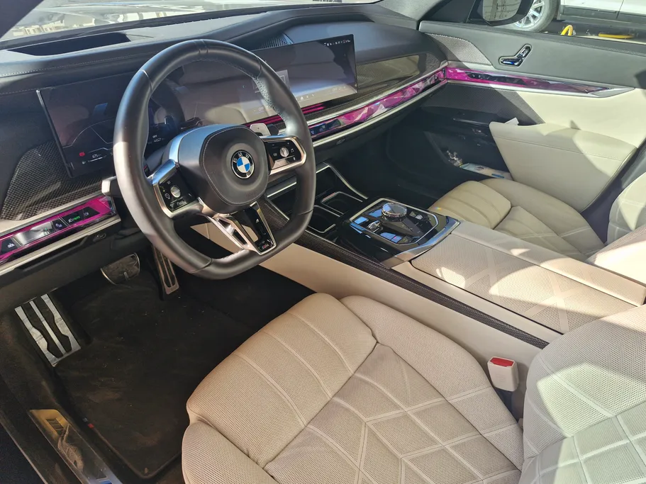 2024 BMW 7 Series 735i 