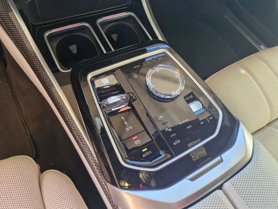 2024 BMW 7 Series 735i 