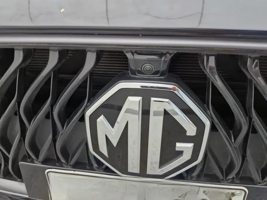 2024 MG GT LUX 