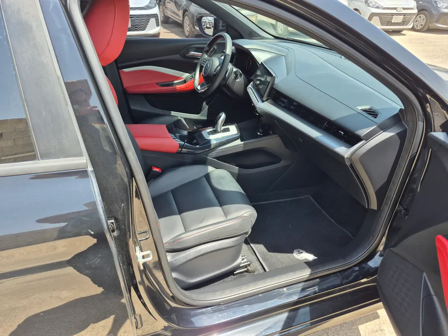 2024 MG GT LUX 