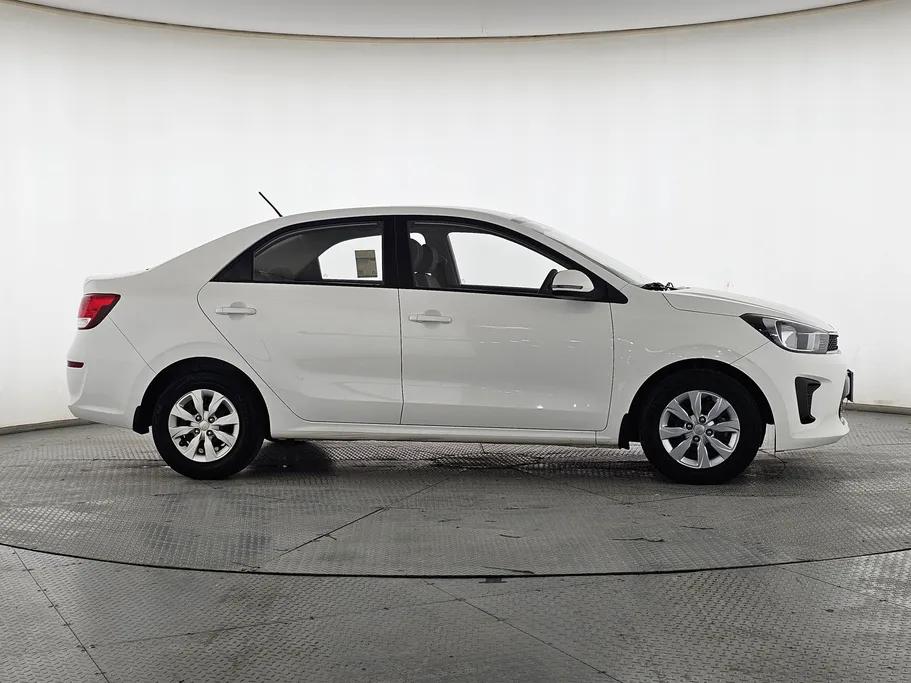 2024 Kia Pegas LX 