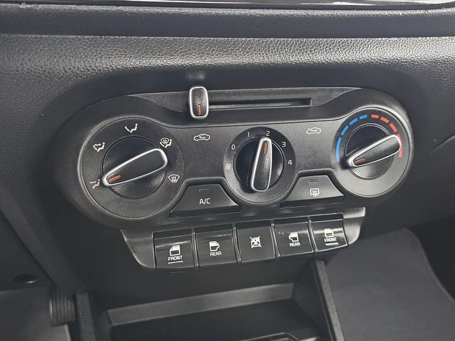 2024 Kia Pegas GL 