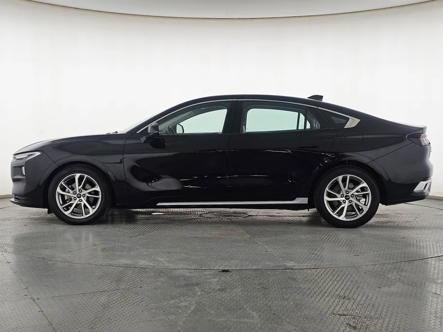 2023 Ford Taurus Trend 