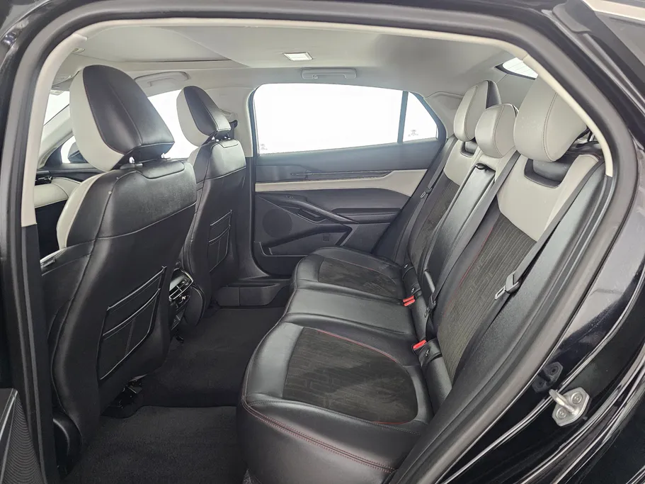 2023 Ford Taurus Trend 