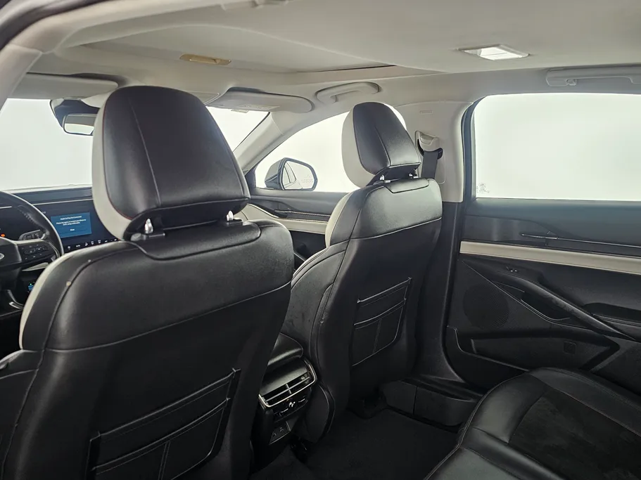 2023 Ford Taurus Trend 