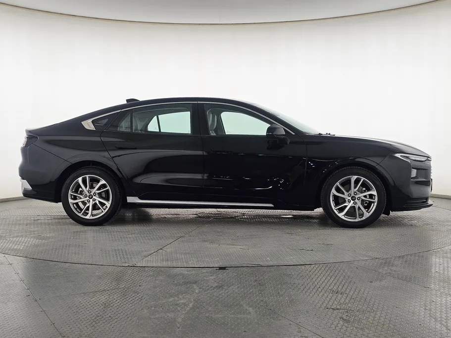 2023 Ford Taurus Trend 