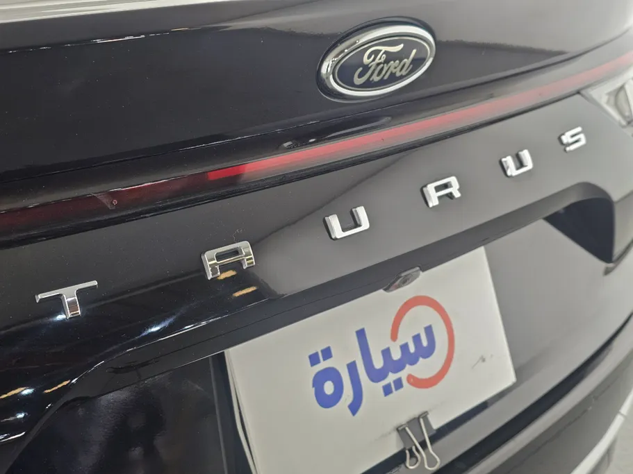 2023 Ford Taurus Trend 