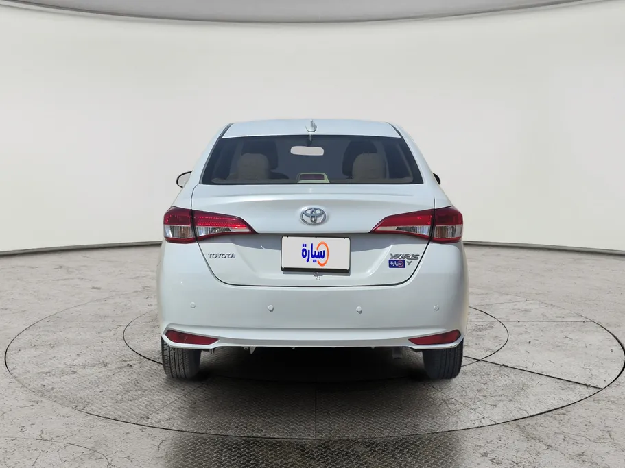 2022 Toyota Yaris  Y 