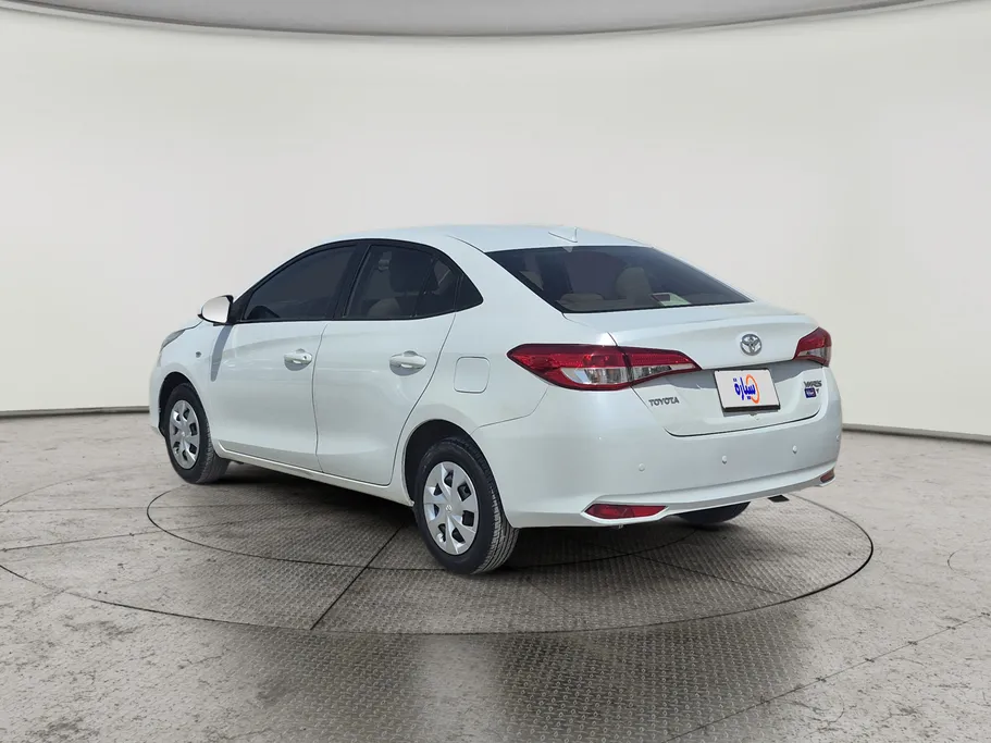2022 Toyota Yaris  Y 