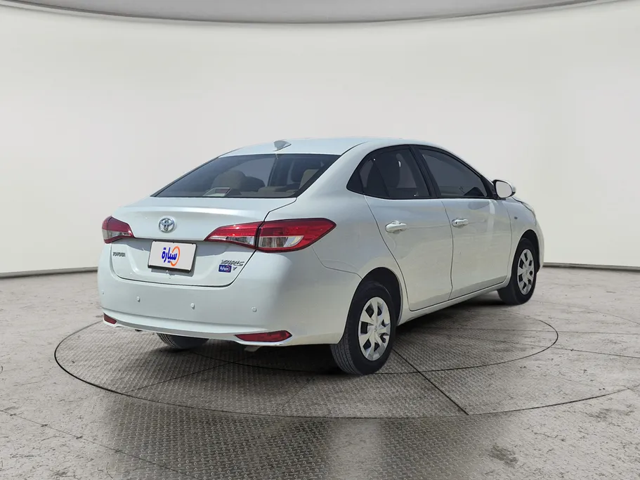 2022 Toyota Yaris  Y 