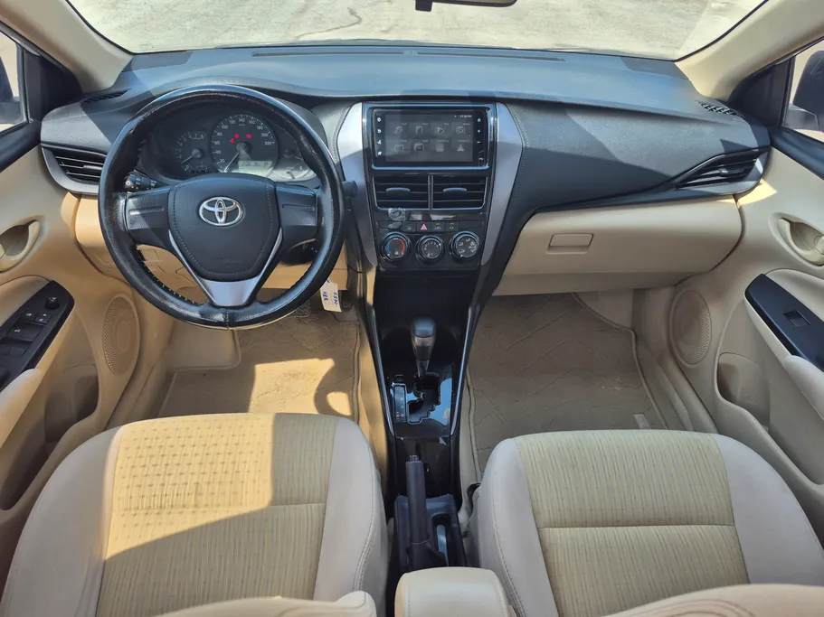 2022 Toyota Yaris  Y 
