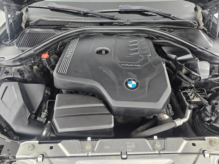 2023 BMW 3 Series 320i  