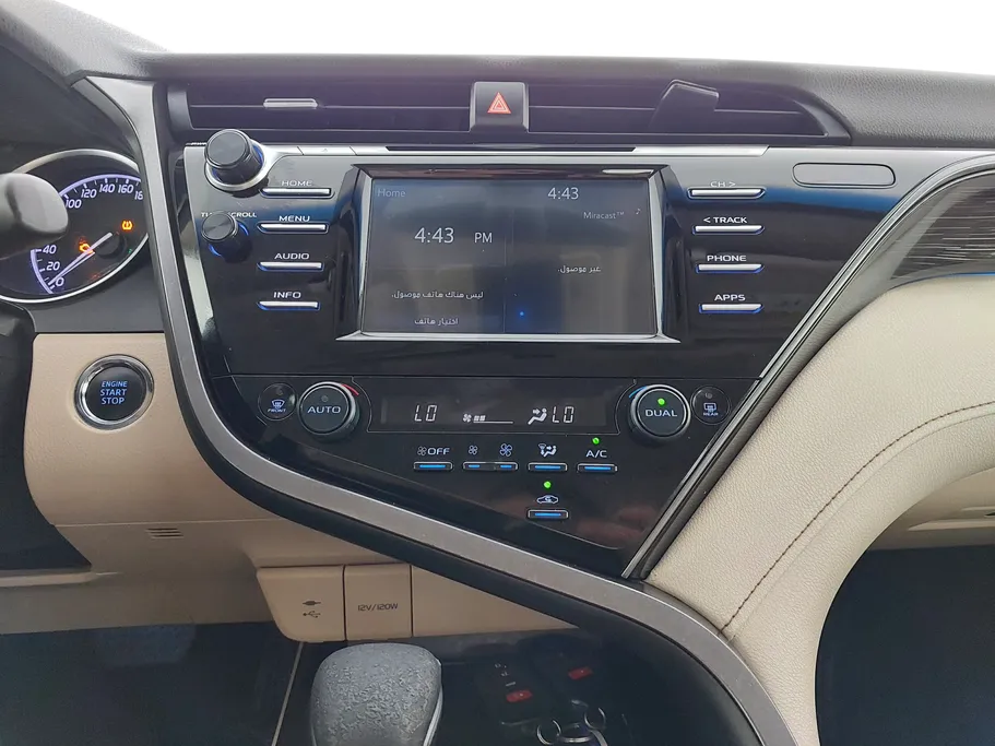 2019 Toyota Camry  GLE 