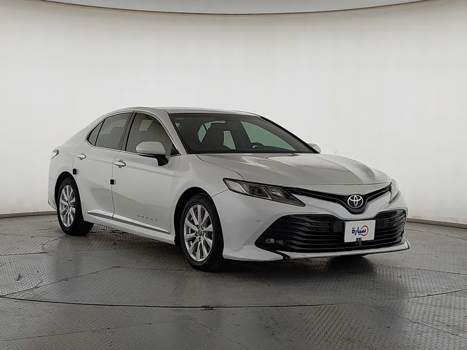 2019 Toyota Camry  GLE 