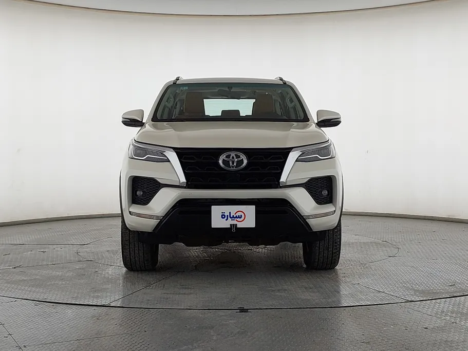 2022 Toyota Fortuner VX 