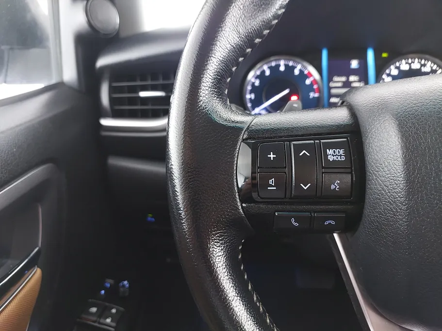 2022 Toyota Fortuner VX 