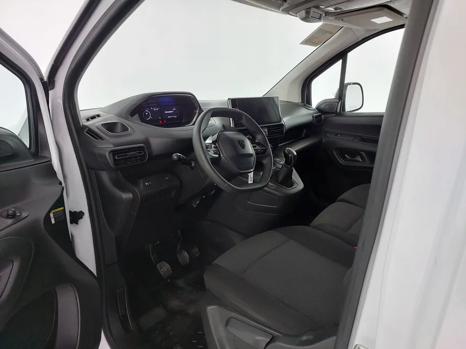 2025 Peugeot Partner Short van 